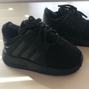 Toddler Adidas sneaker Size 5